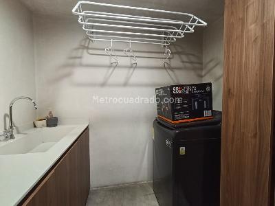 Apartamento de 2 alcobas en arriendo en Las Lomas, Medellín, 157 m² · foto 11 de 15