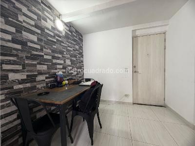 Apartamento de 3 alcobas en venta en San Jose, Sabaneta, 58 m² · foto 8 de 20