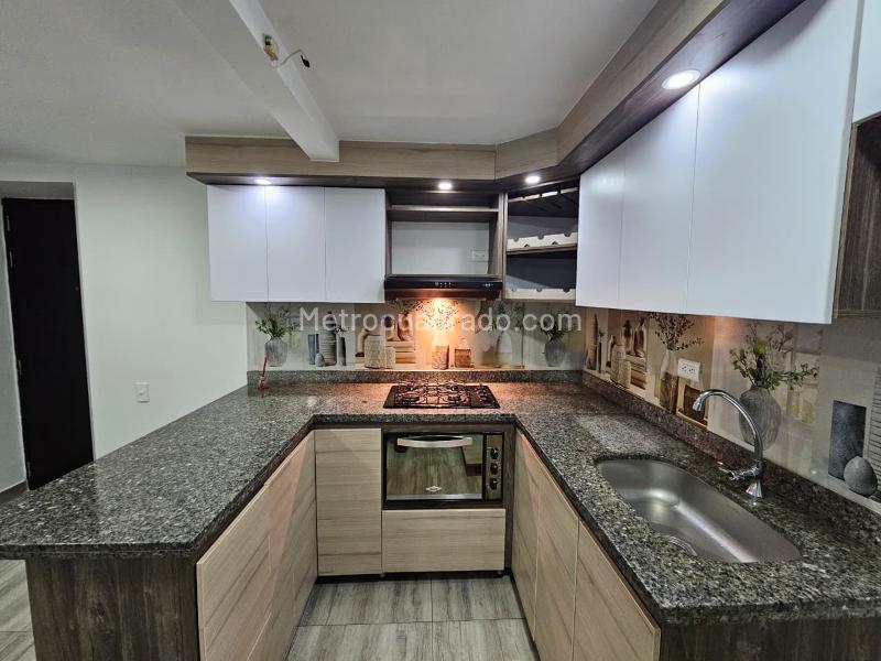 Piso – Bello - Vista 2