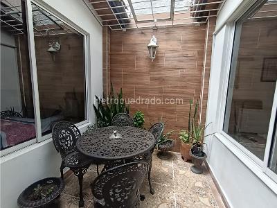 Casa de 4 alcobas en venta en Santa Teresita, Medellín, 181 m² · foto 12 de 12