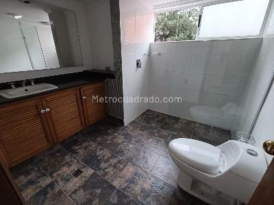 Apartamento de 3 alcobas en arriendo en Laureles Medellin, Medellín, 180 m² · foto 10 de 20