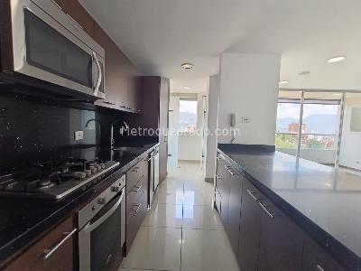 Apartamento de 3 alcobas en arriendo en Cumbres, Envigado, 95 m² · foto 6 de 20