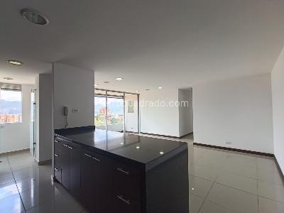 Apartamento de 3 alcobas en arriendo en Cumbres, Envigado, 95 m² · foto 7 de 20