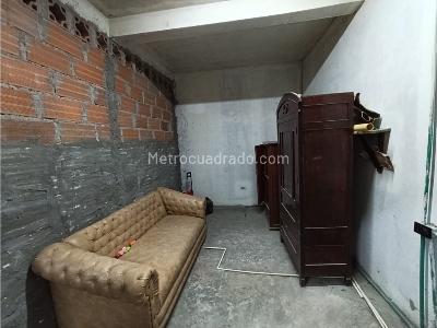 Casa de 5 alcobas en venta en La Mansion, Medellín, 121 m² · foto 5 de 15