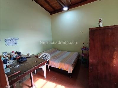 Casa de 5 alcobas en venta en La Mansion, Medellín, 121 m² · foto 8 de 15