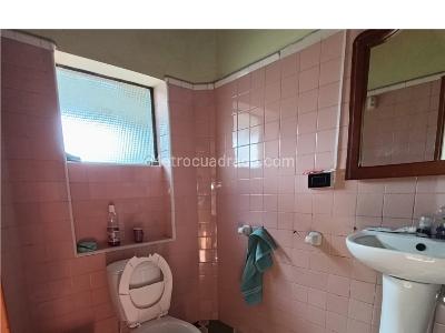 Casa de 5 alcobas en venta en La Mansion, Medellín, 121 m² · foto 11 de 15