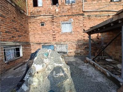 Casa de 5 alcobas en venta en La Mansion, Medellín, 121 m² · foto 14 de 15