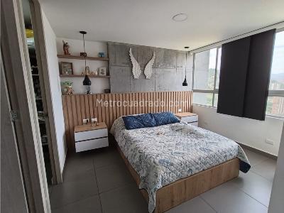 Apartamento de 3 alcobas en venta en Machado, Bello, 79 m² · foto 3 de 16