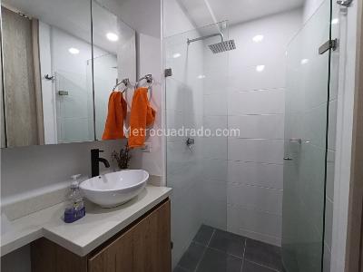 Apartamento de 3 alcobas en venta en Machado, Bello, 79 m² · foto 11 de 16