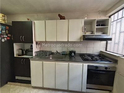 Apartamento de 3 alcobas en venta en Estadio, Medellín, 78 m² · foto 6 de 17