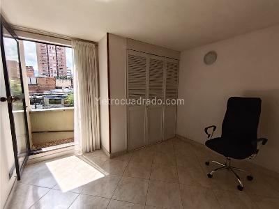 Apartamento de 3 alcobas en venta en Estadio, Medellín, 78 m² · foto 7 de 17