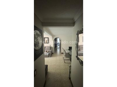 Apartamento en venta en Almeria, Medellín · foto 3 de 8