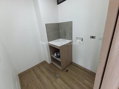 Apartamento de 2 alcobas en arriendo en Sajonia, Rionegro, 118 m² · foto 8 de 17