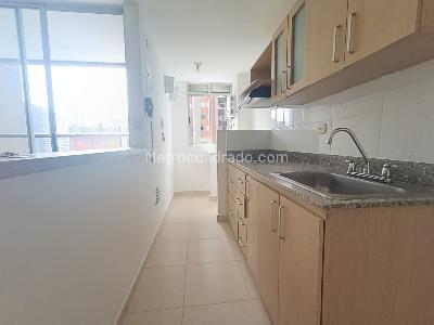 Apartamento de 3 alcobas en arriendo en Vegas De San Jose, Sabaneta, 78 m² · foto 2 de 20