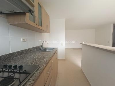 Apartamento de 3 alcobas en arriendo en Vegas De San Jose, Sabaneta, 78 m² · foto 4 de 20