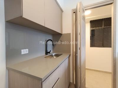 Apartamento de 3 alcobas en arriendo en Ciudad Del Rio, Medellín, 78 m² · foto 2 de 20