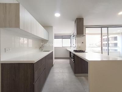 Apartamento de 3 alcobas en arriendo en Ciudad Del Rio, Medellín, 116 m² · foto 3 de 20