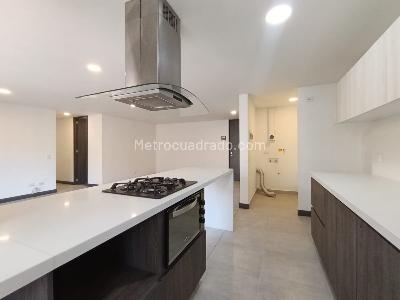 Apartamento de 3 alcobas en arriendo en Ciudad Del Rio, Medellín, 116 m² · foto 5 de 20