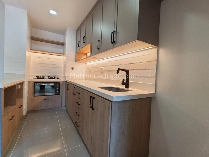 Piso – Envigado, barrio los naranjos, Valle de Aburrá - Vista 5