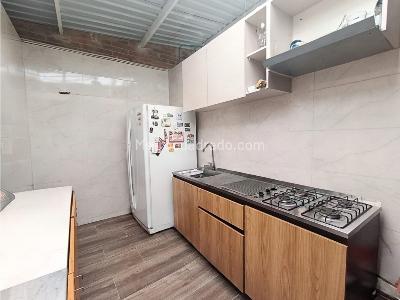 Casa de 5 alcobas en venta en 12 De Octubre, Bogotá, 178 m² · foto 3 de 13