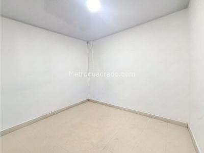 Casa de 5 alcobas en venta en 12 De Octubre, Bogotá, 178 m² · foto 9 de 13
