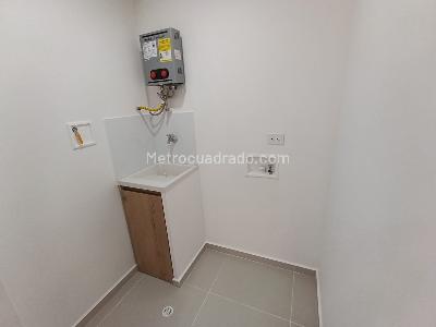 Apartamento de 2 alcobas en arriendo en San German, Medellín, 70 m² · foto 5 de 20