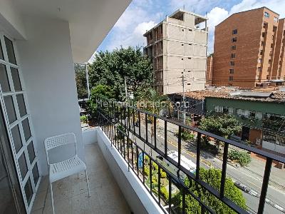 Apartamento de 4 alcobas en arriendo en Florida Nueva, Medellín, 130 m² · foto 10 de 18