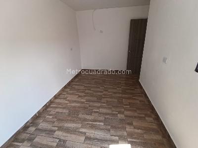 Apartamento de 4 alcobas en arriendo en Florida Nueva, Medellín, 130 m² · foto 14 de 18