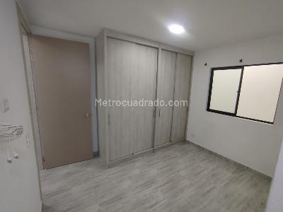 Apartamento de 3 alcobas en arriendo en Los Alpes, Medellín, 93 m² · foto 2 de 18