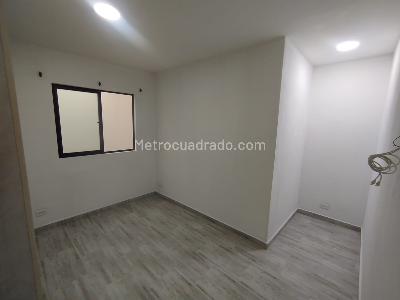 Apartamento de 3 alcobas en arriendo en Los Alpes, Medellín, 93 m² · foto 3 de 18