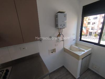 Apartamento de 3 alcobas en arriendo en Los Alpes, Medellín, 93 m² · foto 6 de 18
