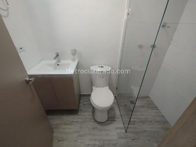 Apartamento de 3 alcobas en arriendo en Los Alpes, Medellín, 93 m² · foto 11 de 18