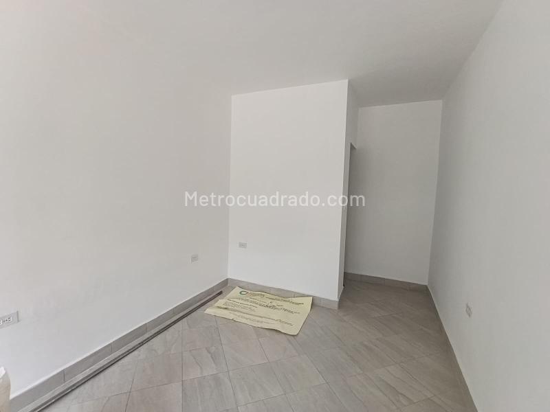 Local Comercial en Arriendo, Bucarest, Envigado - Más