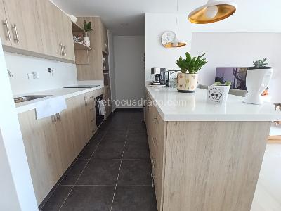Apartamento de 2 alcobas en arriendo en Loma Del Esmeraldal, Envigado, 86 m² · foto 6 de 15