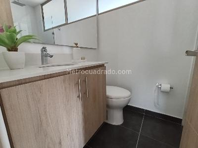 Apartamento de 2 alcobas en arriendo en Loma Del Esmeraldal, Envigado, 86 m² · foto 11 de 15