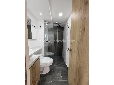 Apartamento de 3 alcobas en venta en La Navarra, Bello, 49 m² · foto 7 de 11