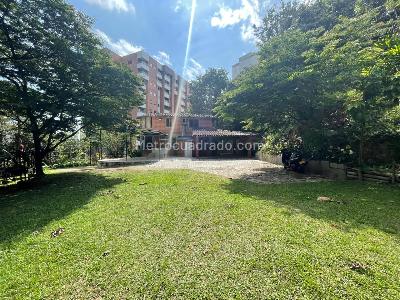 Casa de 5 alcobas en arriendo en El Trianon, Envigado, 1300 m² · foto 9 de 20
