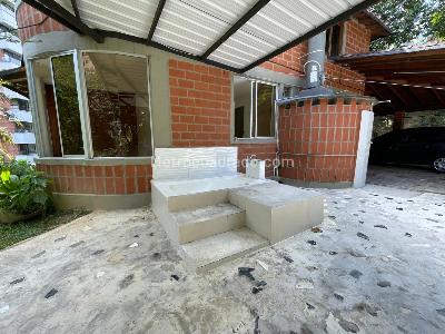 Casa de 5 alcobas en arriendo en El Trianon, Envigado, 1300 m² · foto 10 de 20