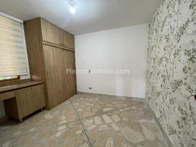 Casa de 5 alcobas en arriendo en El Trianon, Envigado, 1300 m² · foto 14 de 20