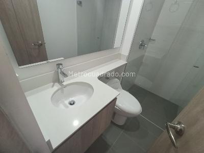Apartamento de 3 alcobas en arriendo en Los Colegios, Rionegro, 66 m² · foto 9 de 15