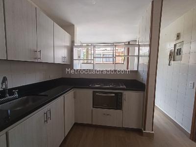 Casa de 4 alcobas en arriendo en El Tesoro, Medellín, 250 m² · foto 11 de 20
