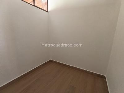 Casa de 4 alcobas en arriendo en El Tesoro, Medellín, 250 m² · foto 14 de 20
