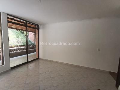 Casa de 4 alcobas en arriendo en El Tesoro, Medellín, 250 m² · foto 17 de 20