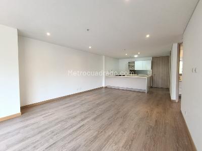 Apartamento de 1 alcoba en arriendo en Los Balsos, Medellín, 97 m² · foto 2 de 20