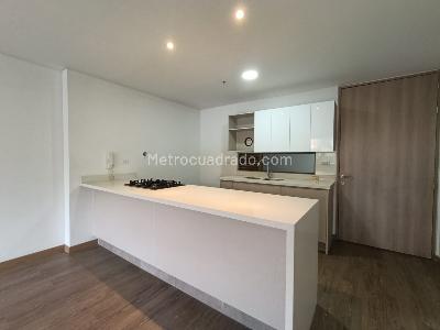 Apartamento de 1 alcoba en arriendo en Los Balsos, Medellín, 97 m² · foto 3 de 20
