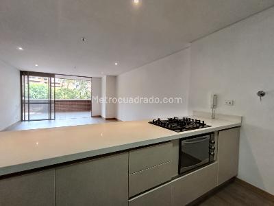 Apartamento de 1 alcoba en arriendo en Los Balsos, Medellín, 97 m² · foto 8 de 20