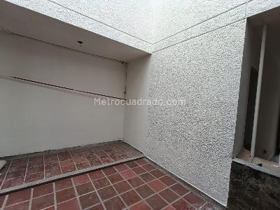 Casa de 4 alcobas en arriendo en Rosales, Medellín, 190 m² · foto 3 de 18