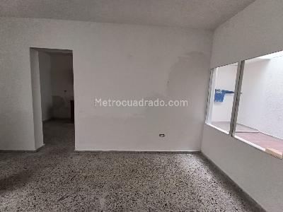 Casa de 4 alcobas en arriendo en Rosales, Medellín, 190 m² · foto 12 de 18