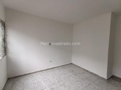 Casa de 4 alcobas en arriendo en Rosales, Medellín, 190 m² · foto 15 de 18