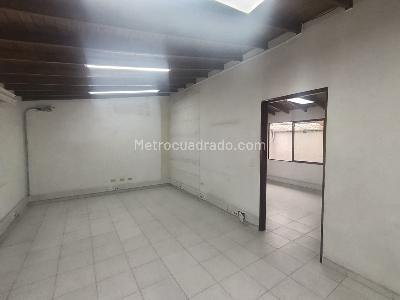 Casa en arriendo en Belen Malibu, Medellín, 320 m² · foto 15 de 20